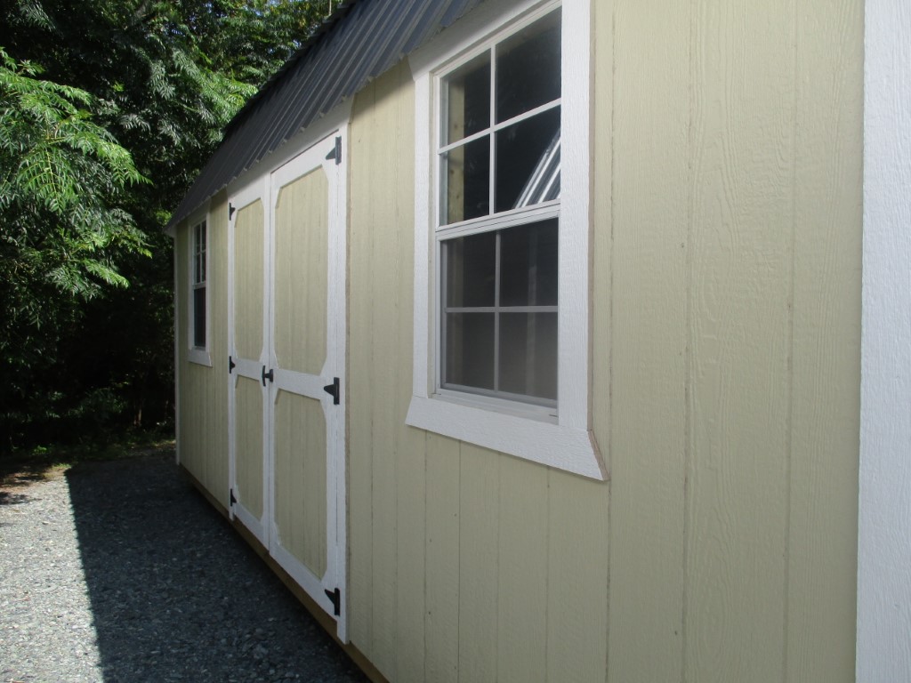 Side Lofted Barn