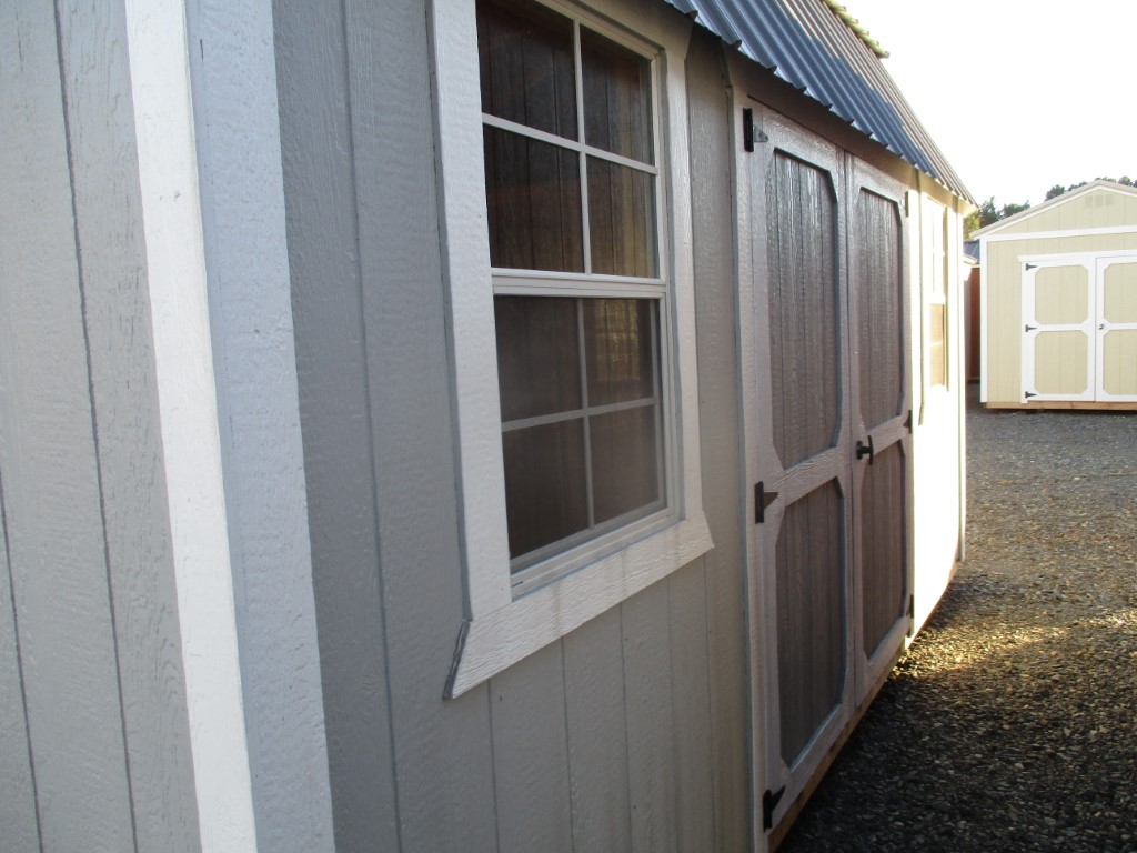 Side Lofted Barn