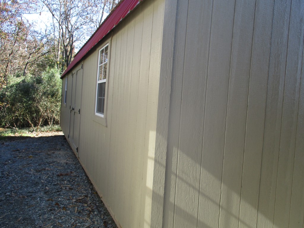 Side Lofted Barn