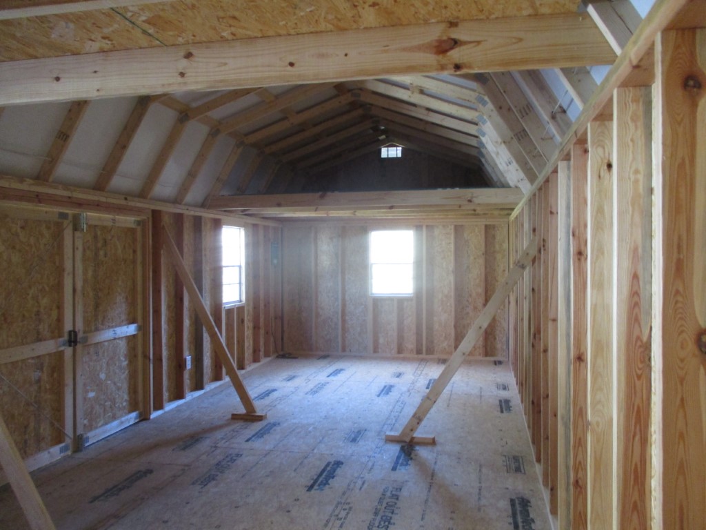 Side Lofted Barn