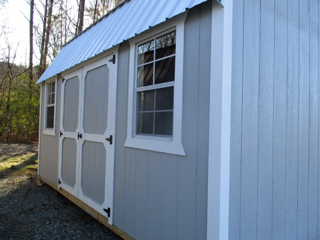 Side Lofted Barn