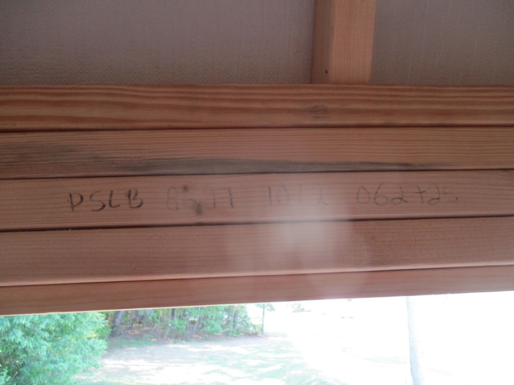 Side Lofted Barn USED